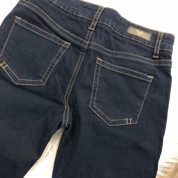 Versace 1969 - Picture 3 of 5